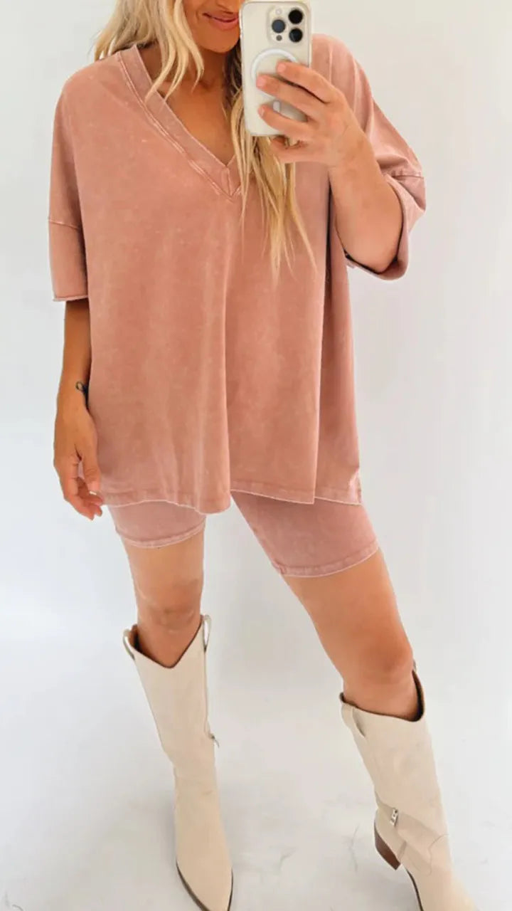 Maja – Oversize'owa koszulka i spodenki