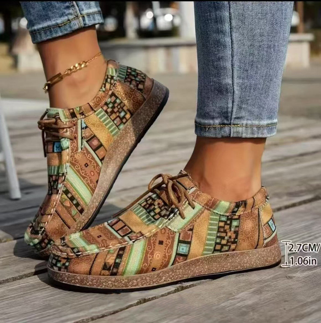 Beeckhoven – Kolorowe Retro Buty Damskie