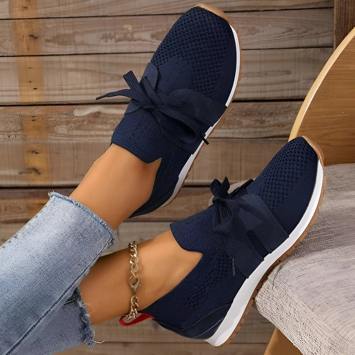 Czarne Siatkowe Sneakersy Slip-On dla Kobiet - Lekkie i Oddychające Buty do Chodzenia