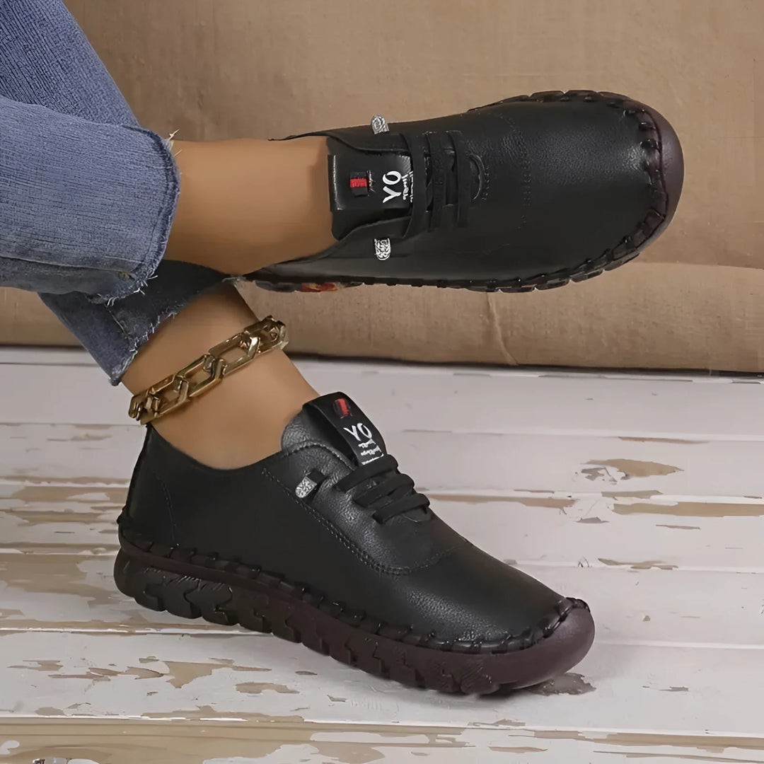 Brązowe Mokasyny Skórzane z Łańcuchem - Eleganckie Damskie Buty na Co Dzień