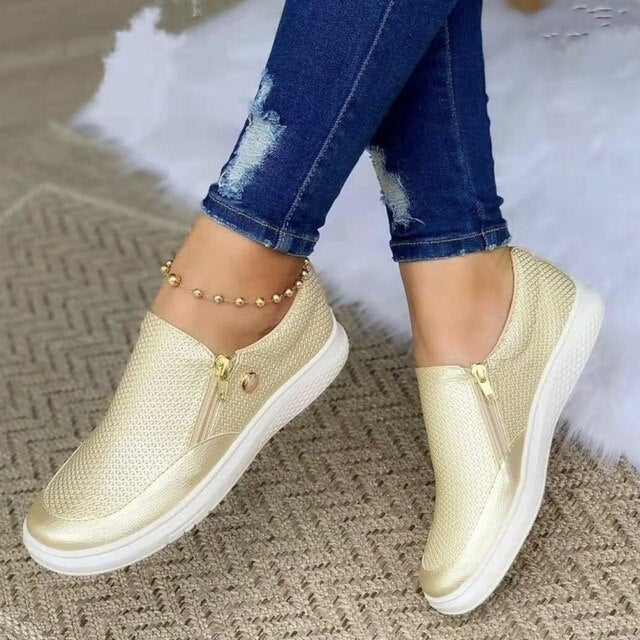 Mila – Stylowe Slip-On z Zamkiem