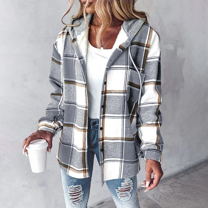 Isabella Ciepła Kurtka na Jesień" could be rewritten as "Isabella Cozy Autumn Jacket.